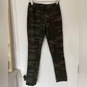 Sanctuary Camo Leggings✨
